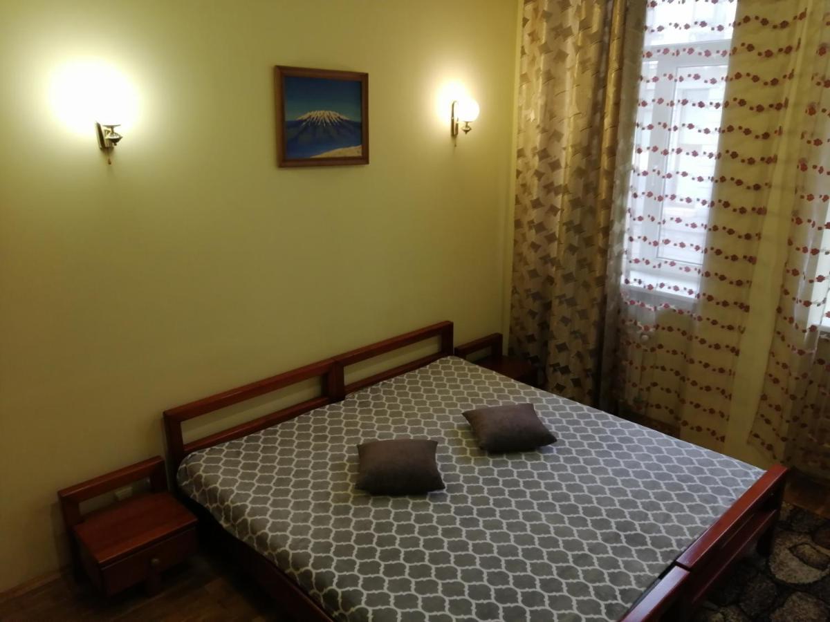 Apartament-Minihotel Elpida Львов Экстерьер фото