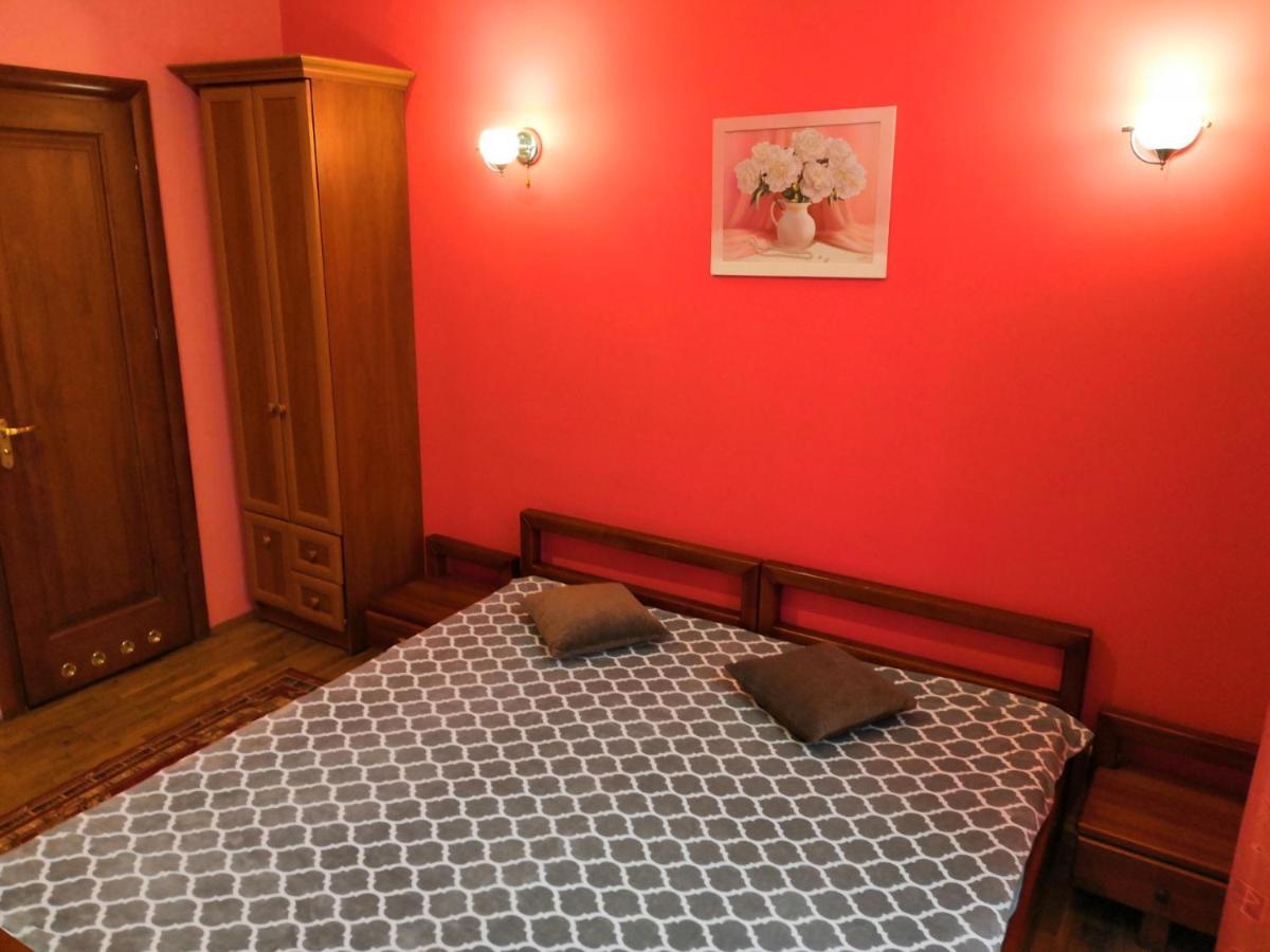 Apartament-Minihotel Elpida Львов Экстерьер фото
