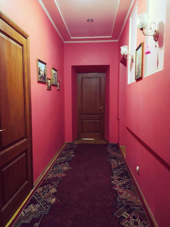 Apartament-Minihotel Elpida Львов Экстерьер фото