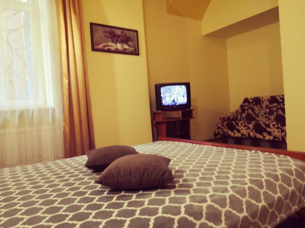 Apartament-Minihotel Elpida Львов Экстерьер фото