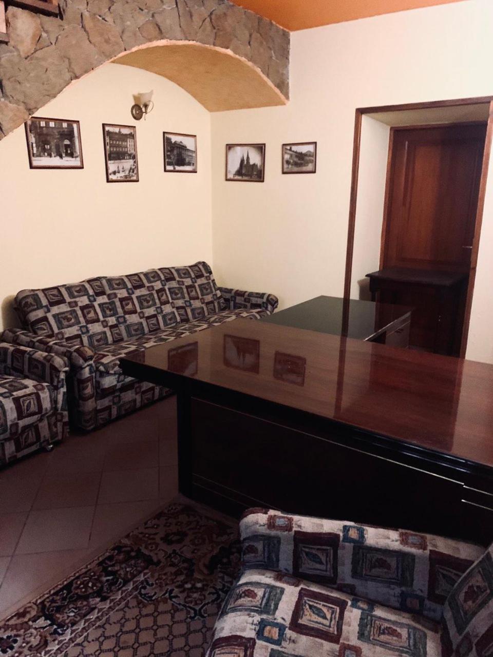 Apartament-Minihotel Elpida Львов Экстерьер фото