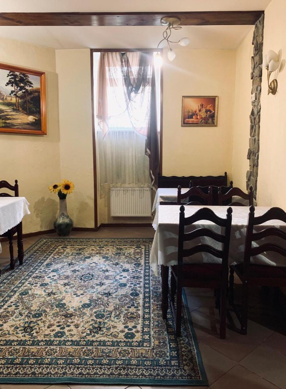 Apartament-Minihotel Elpida Львов Экстерьер фото