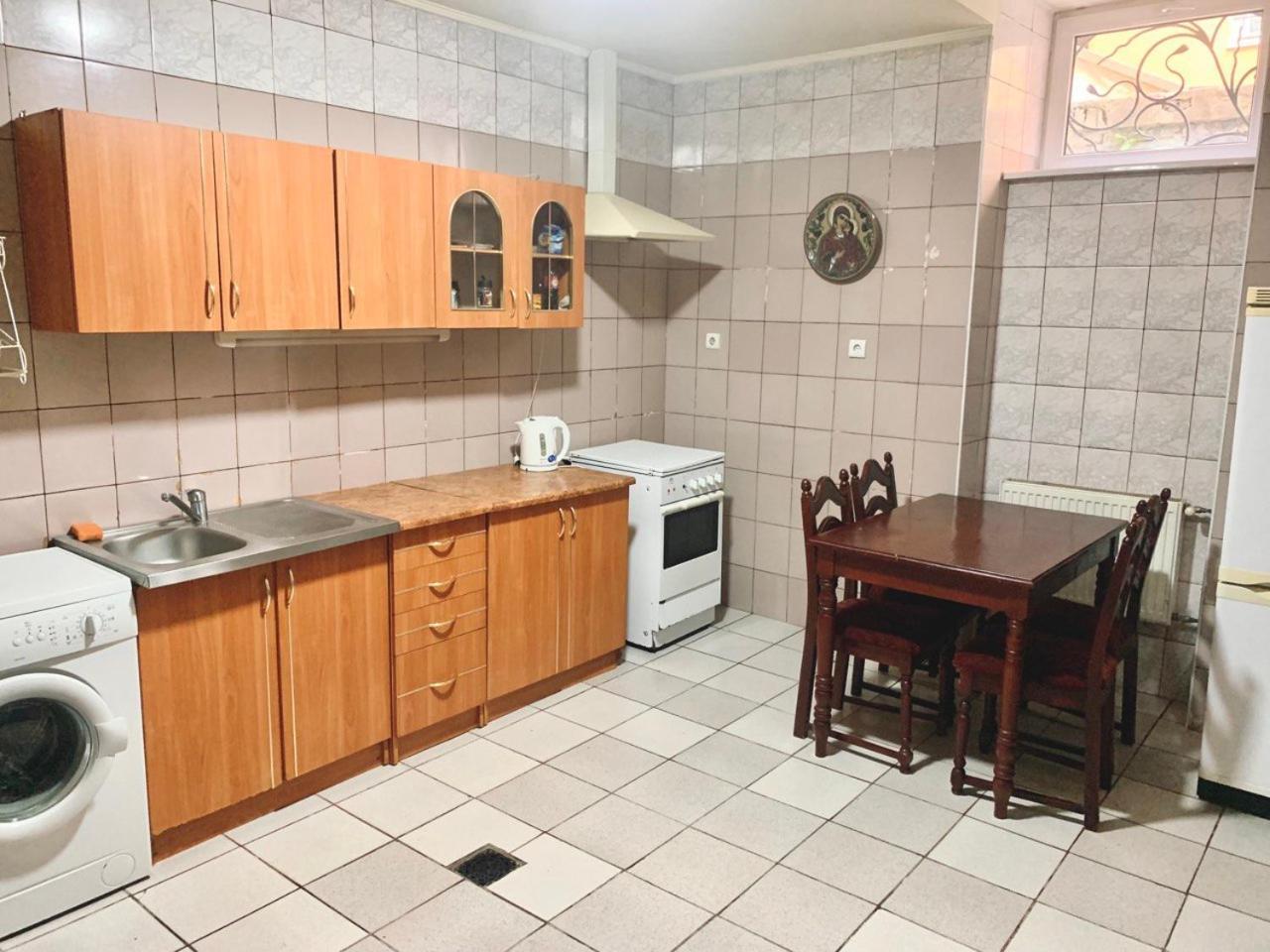 Apartament-Minihotel Elpida Львов Экстерьер фото