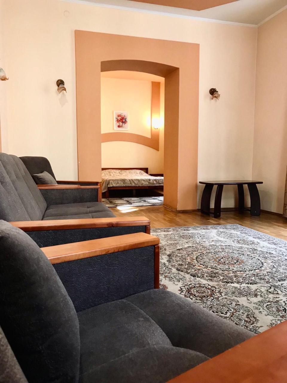 Apartament-Minihotel Elpida Львов Экстерьер фото