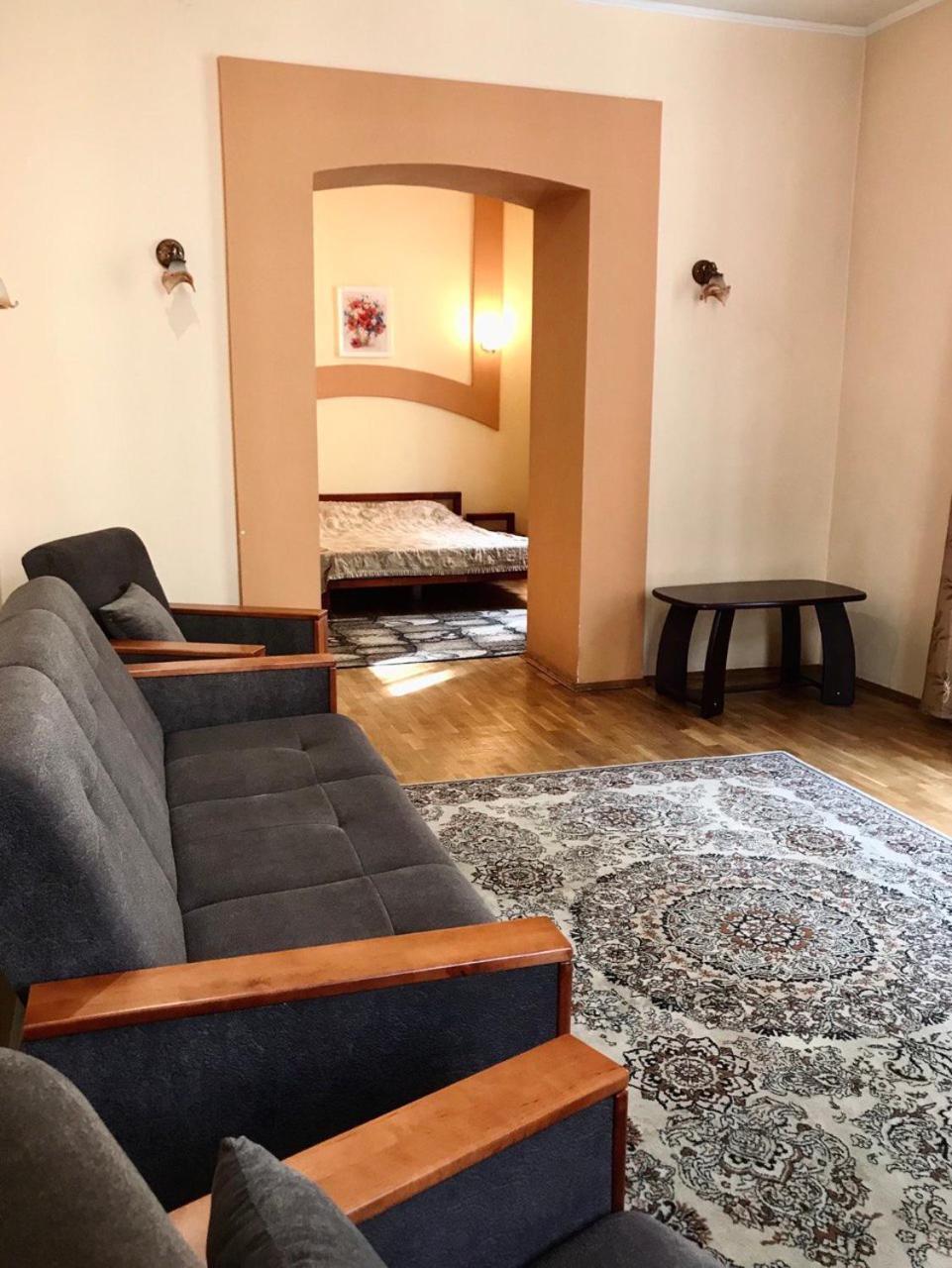 Apartament-Minihotel Elpida Львов Экстерьер фото