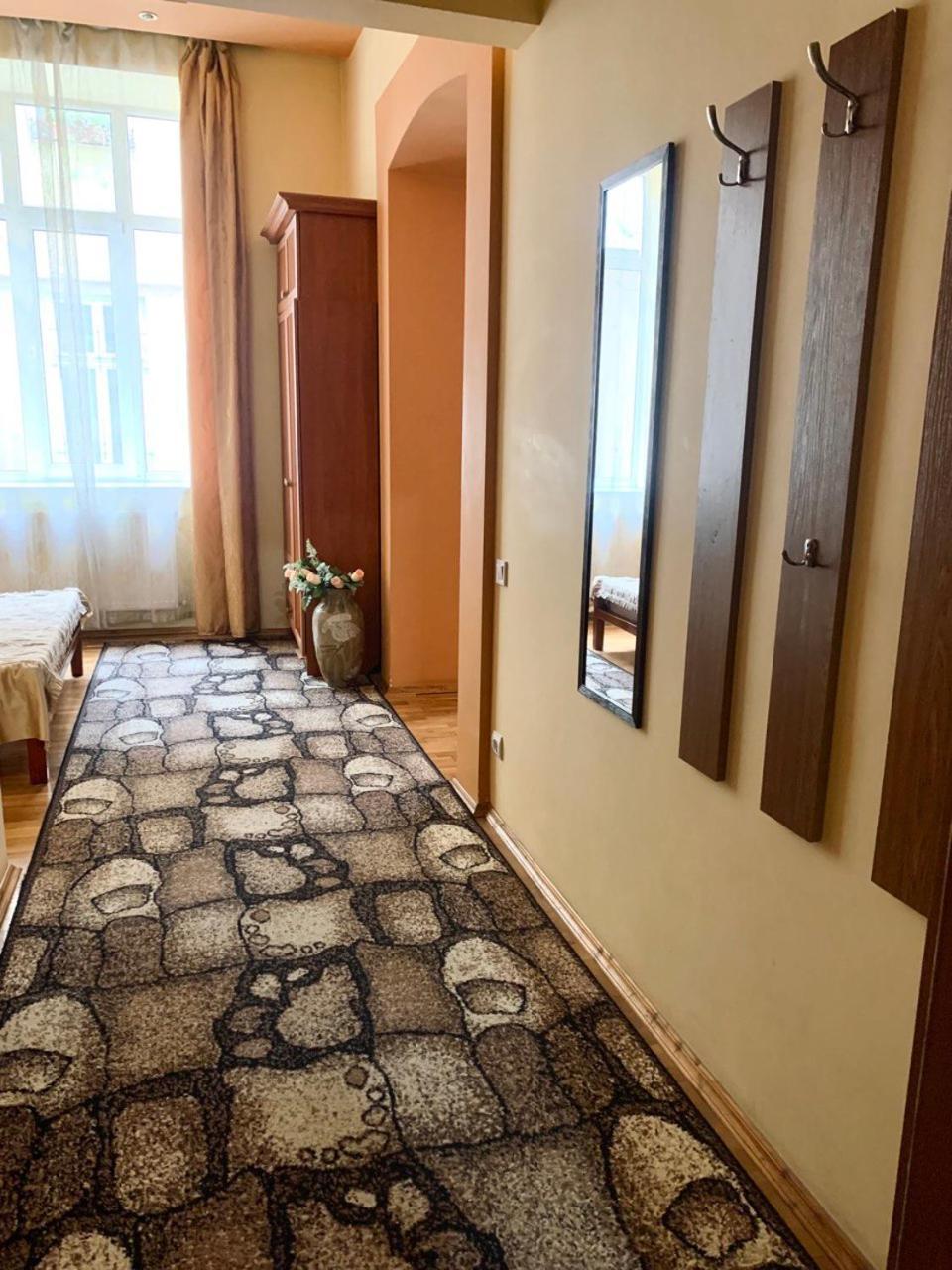 Apartament-Minihotel Elpida Львов Экстерьер фото